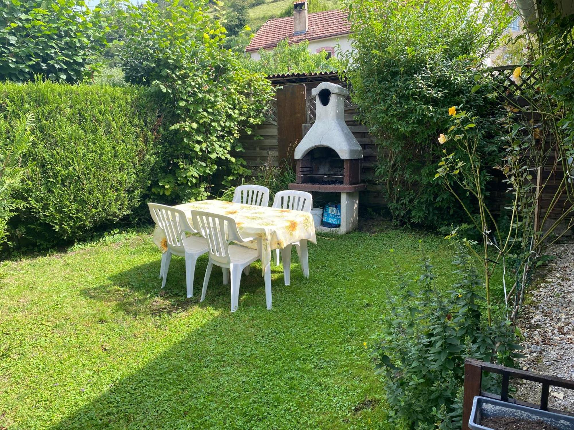 Gite Du Moulin Montgesoye Exteriör bild