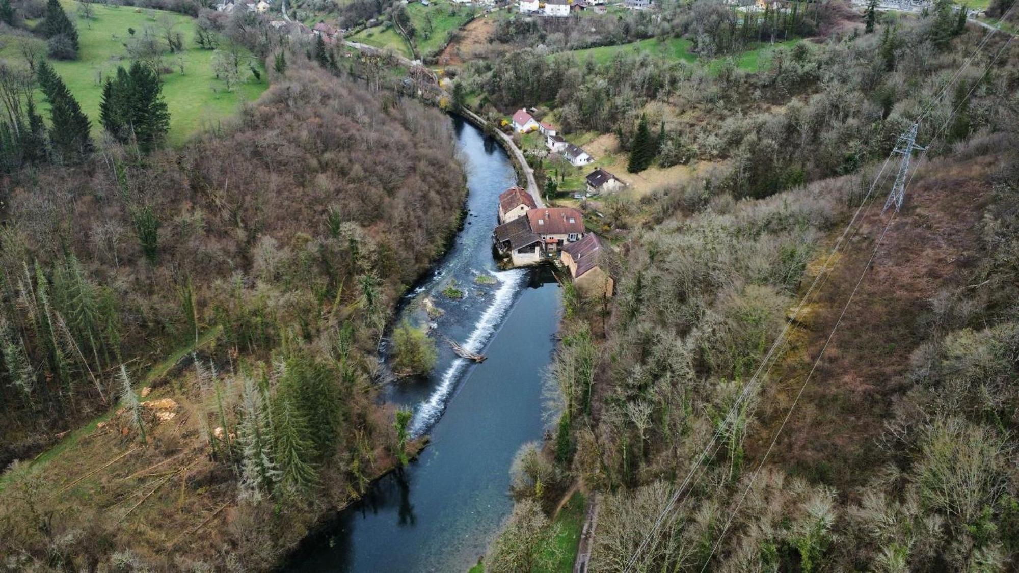 Gite Du Moulin Montgesoye Exteriör bild